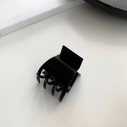 The No. 1 HAIR CLAW (+9 DIFFERENT SHAPES)