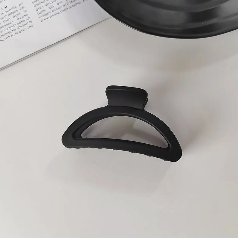 The No. 1 HAIR CLAW (+9 DIFFERENT SHAPES)