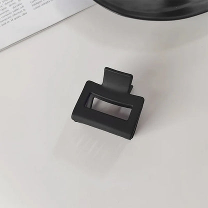 The No. 1 HAIR CLAW (+9 DIFFERENT SHAPES)