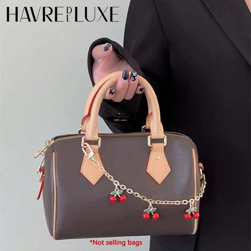The No. 1 BAG CHAIN